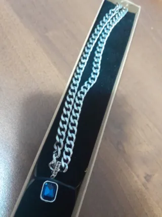 Collana cubana con ciondolo blu