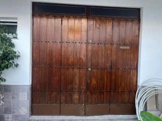 Puerta Cochera 4 Hojas + Cristal