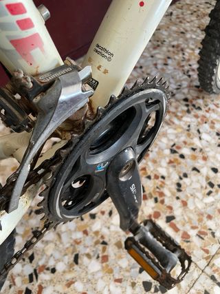 Bicicleta BTWIN Rockrider Roja