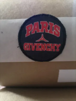 Toppa Givenchy Paris x Givenchy