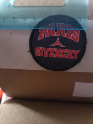 Toppa Givenchy Paris x Givenchy