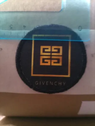 Toppa Givenchy nera e oro