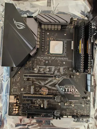 Kit placa base + cpu + ram.