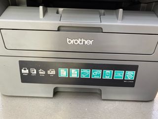 Impresora Láser Brother MFC-L2700DW