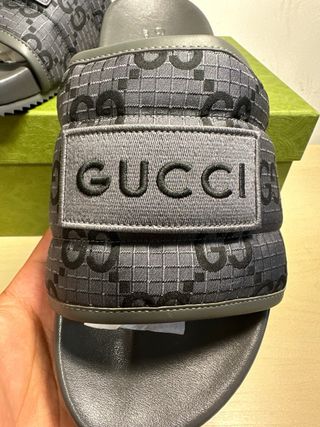 Ciabatte Gucci nere e grigie