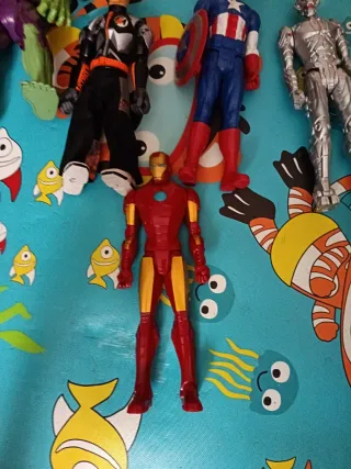 8 Muñecos Superhéroes Varios.