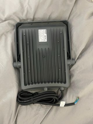 Foco LED Philips100W Gris nuevoa estrenar negonebe