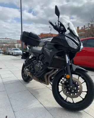 Yamaha Tracer 7 Moto Negra