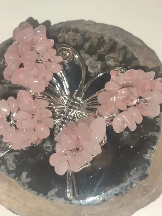 Mariposa Decorativa con Piedras Rosas
