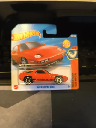Hot Wheels 1983 Porsche 928S Naranja