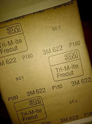 100 fogli carta abrasiva 3M Tri-M-ite