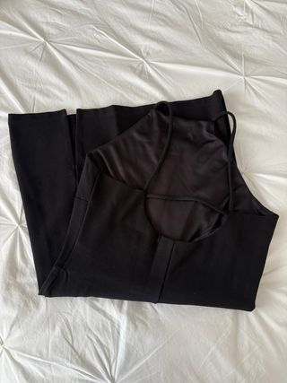 Vestido corto negro