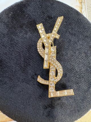 Broche Yves Saint Laurent Dorado