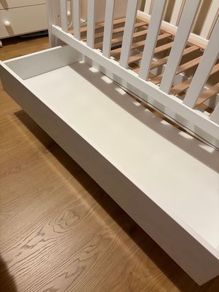 Cuna de bebé globitos, marca MICUNA