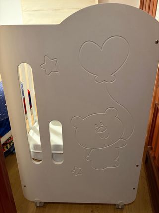 Cuna de bebé globitos, marca MICUNA