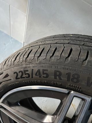 Llantas Mercedes AMG 225/45 R18