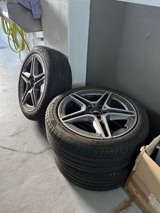 Llantas Mercedes AMG 225/45 R18