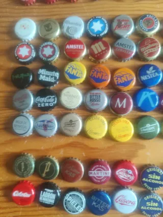 120 chapas de coleccion + 15 de regalo