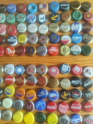 120 chapas de coleccion + 15 de regalo