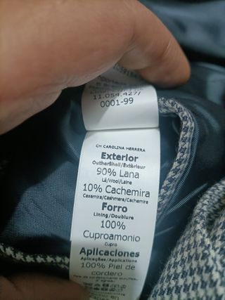 Americana Carolina Herrera Talla 52