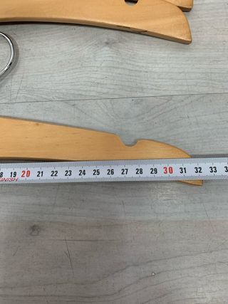 40 perchas madera niño