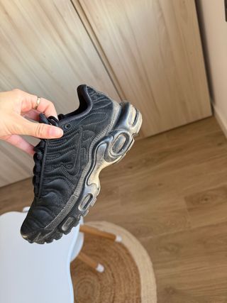 Nike TN Plus Terciopelo Negro