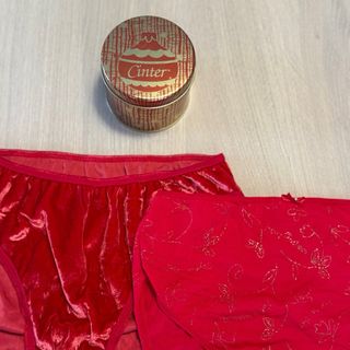 Pack 2 braguitas rojas fiesta Fin de Año NUEVAS