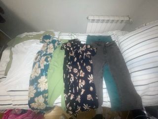 Ropa de mujer: Vestidos y Pantalones