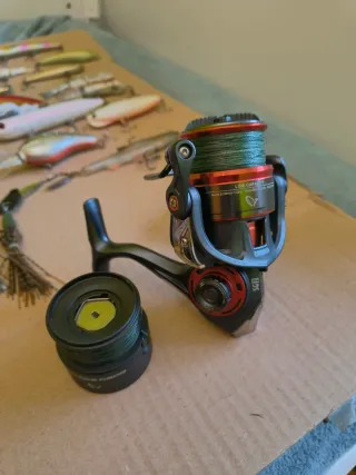 Carrete Savage Gear SG2 2500H