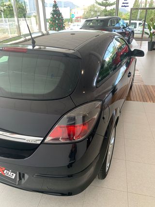 Opel Astra GTC Sport