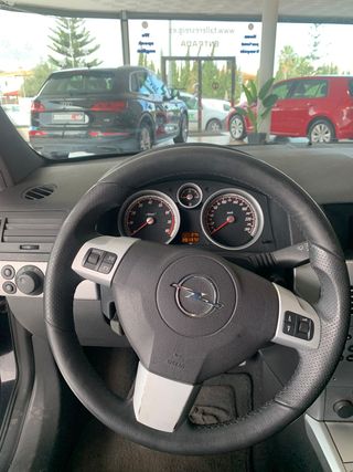 Opel Astra GTC Sport