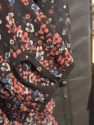 Vestido corto Bershka estampado floral