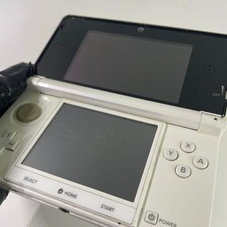 Nintendo 3DS Bianco con accessori