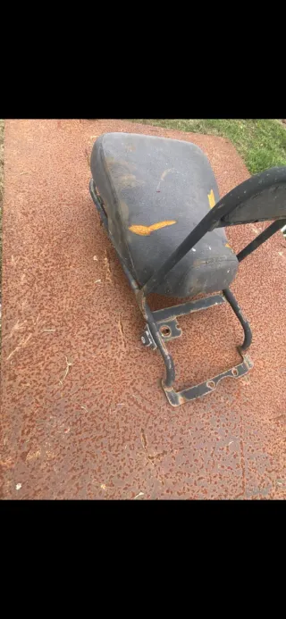 Soporte Baúl Vespa con Sillín