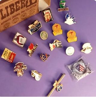 Colección 17 pins + extras