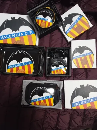Lote 4 Productos Oficiales Valencia C.F.