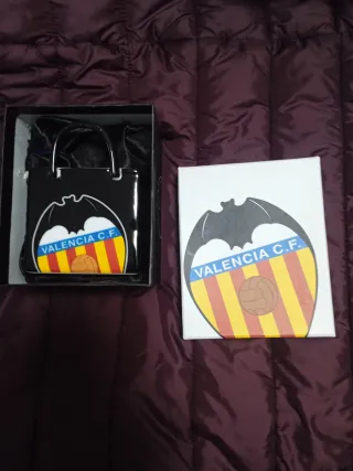 Lote 4 Productos Oficiales Valencia C.F.