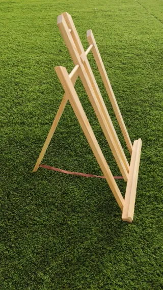 Caballete de madera para pintar