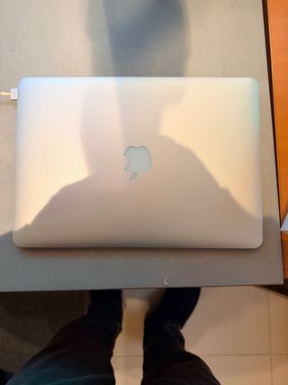 MacBook Air 13” i5 128GB 4GB RAM 2015