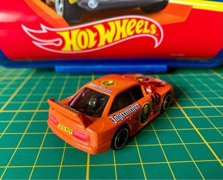 Hot Wheels Audi 90 quattro customizzata 1/64