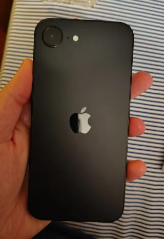 Apple iPhone 16e 128GB Nero