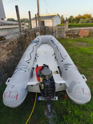 Embarcación semirrígida 4m + remolque