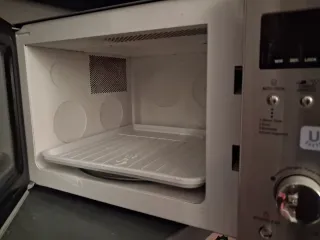 Microondas Daewoo con función UV (desinfección)