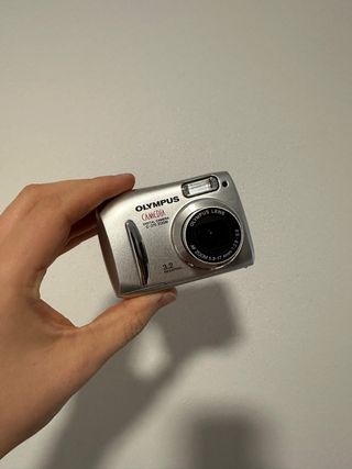Olympus C-370 Cámara Digital Plata