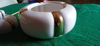 Porcellana decorativa bianca e oro