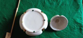 Porcellana decorativa bianca e oro