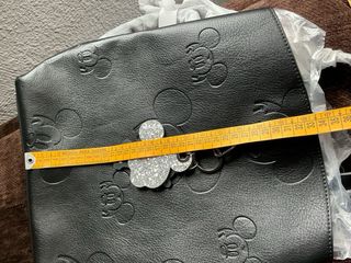 Mochila Desigual Mickey Mouse Negra y Plateada