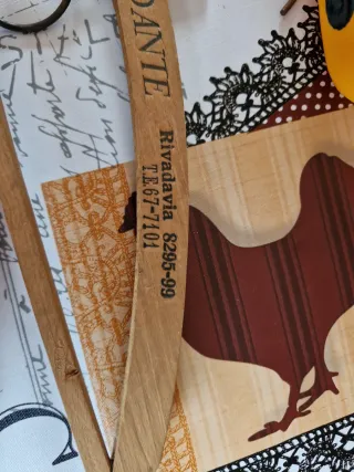 Par de perchas madera Mueblería Bambi Dante