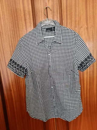 Blusa Erika cuadros blanco y negro