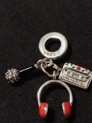 Charm Cascos y Cassette